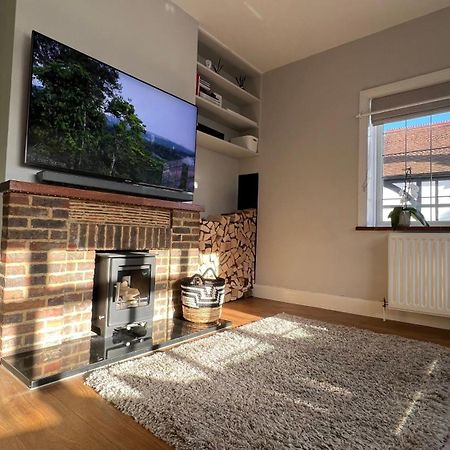 ミッドハーストCosy Cornerアパートメント エクステリア 写真